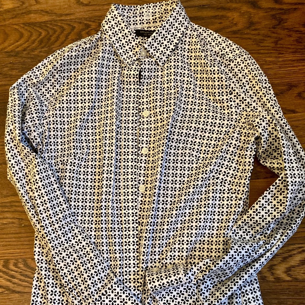 Banana Republic Women's Fitted NonIron Black and White Long Sleeve Size 6 Shirt